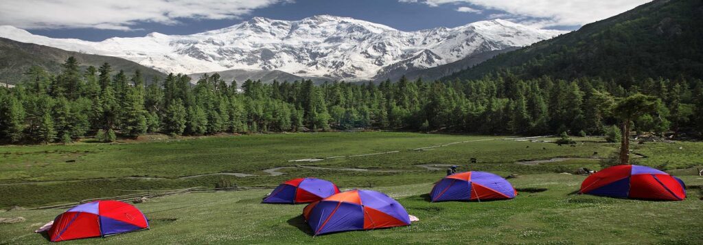 camping-at-fairy-meadows